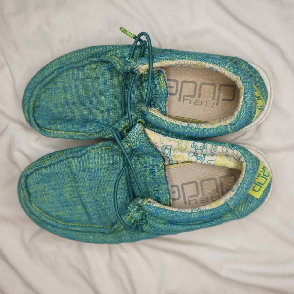 Hey Dude Wally Youth Chambray Gamer slip-on boat shoes gaming US 4 Teal y2k 90s